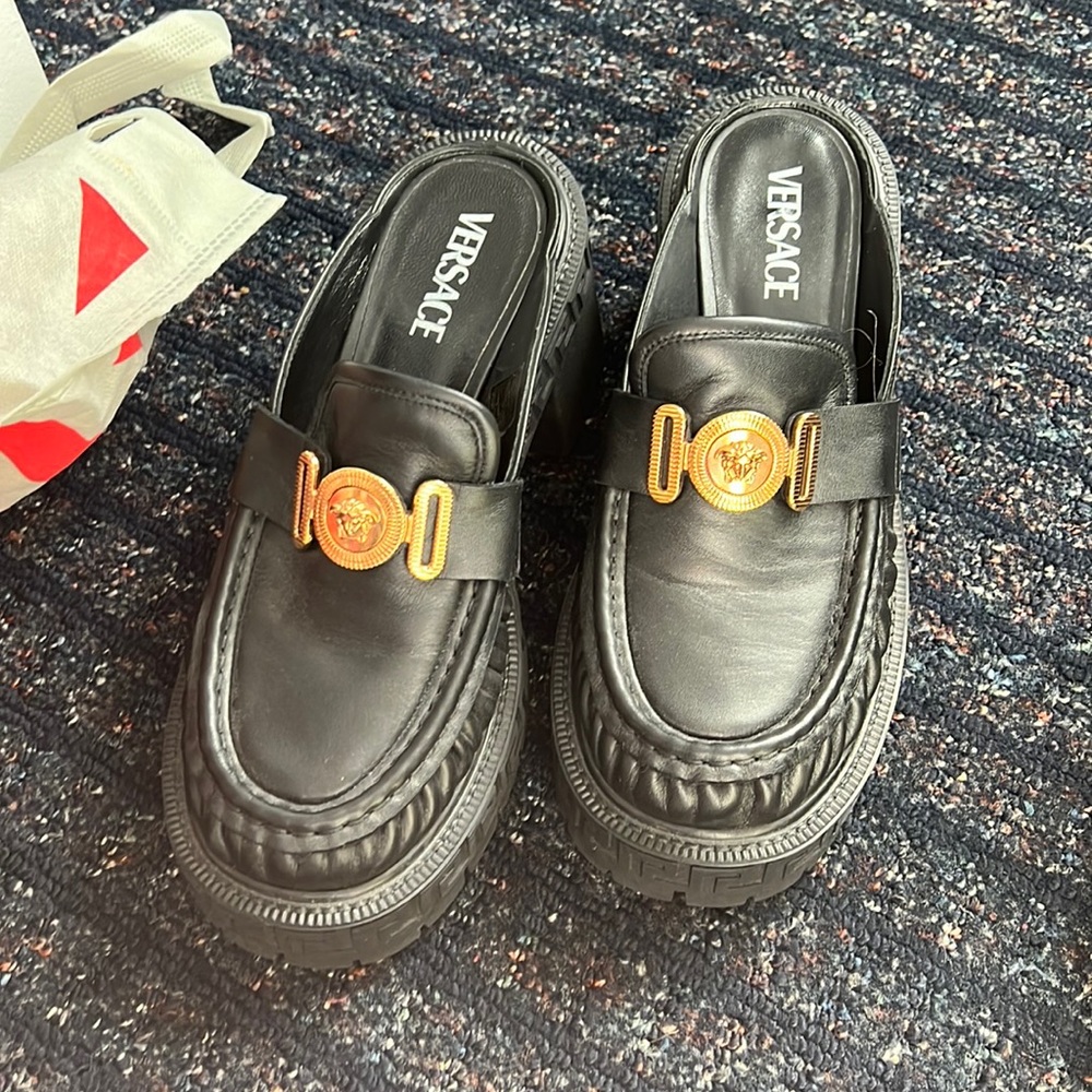 Never worn Versace clog